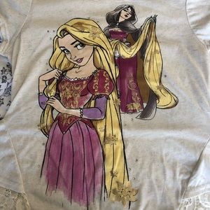 HP 💫🎉 Disney Rapunzel Designer Collection Tee